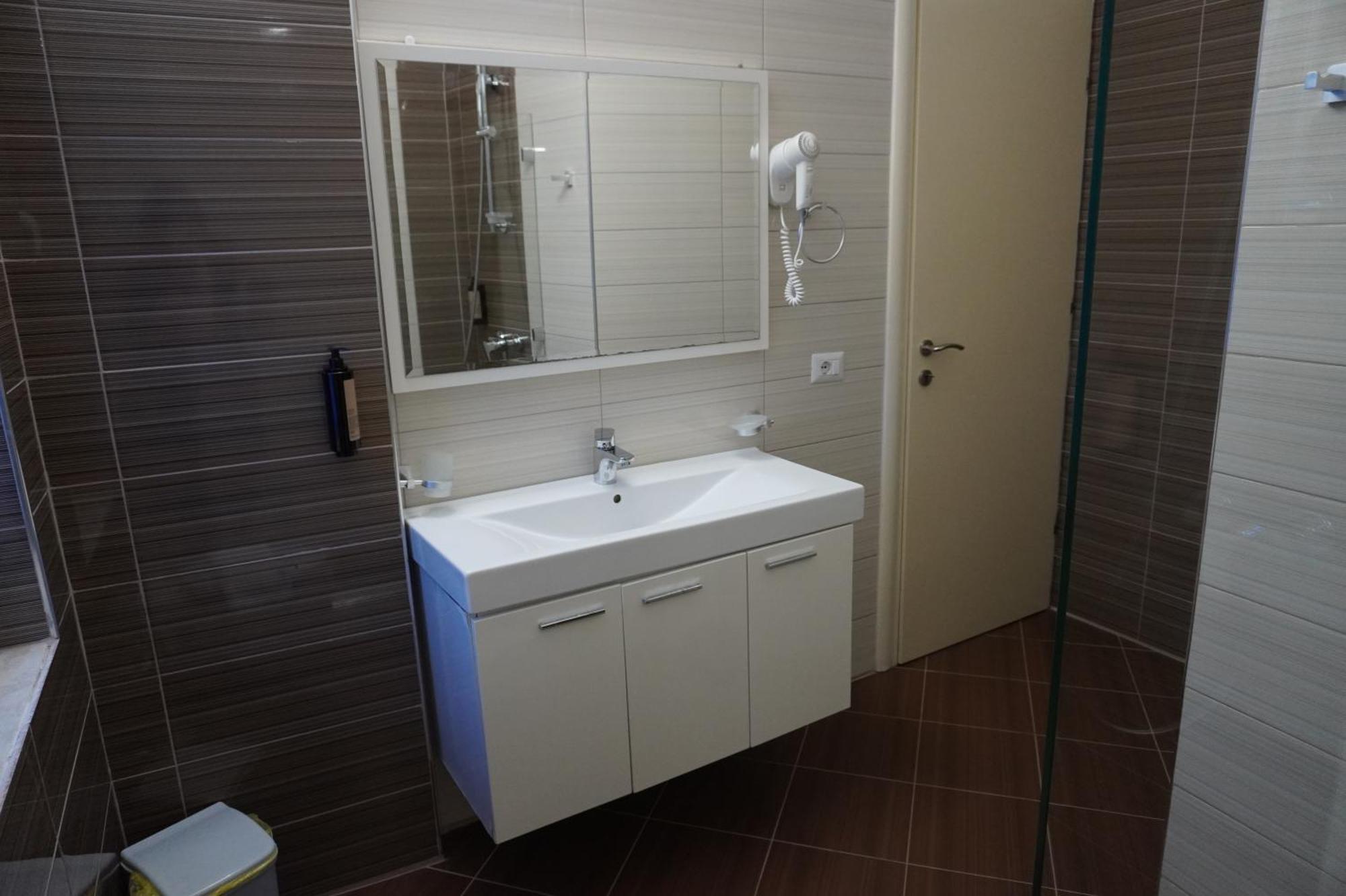 Hotel Agel Sarandë Zimmer foto