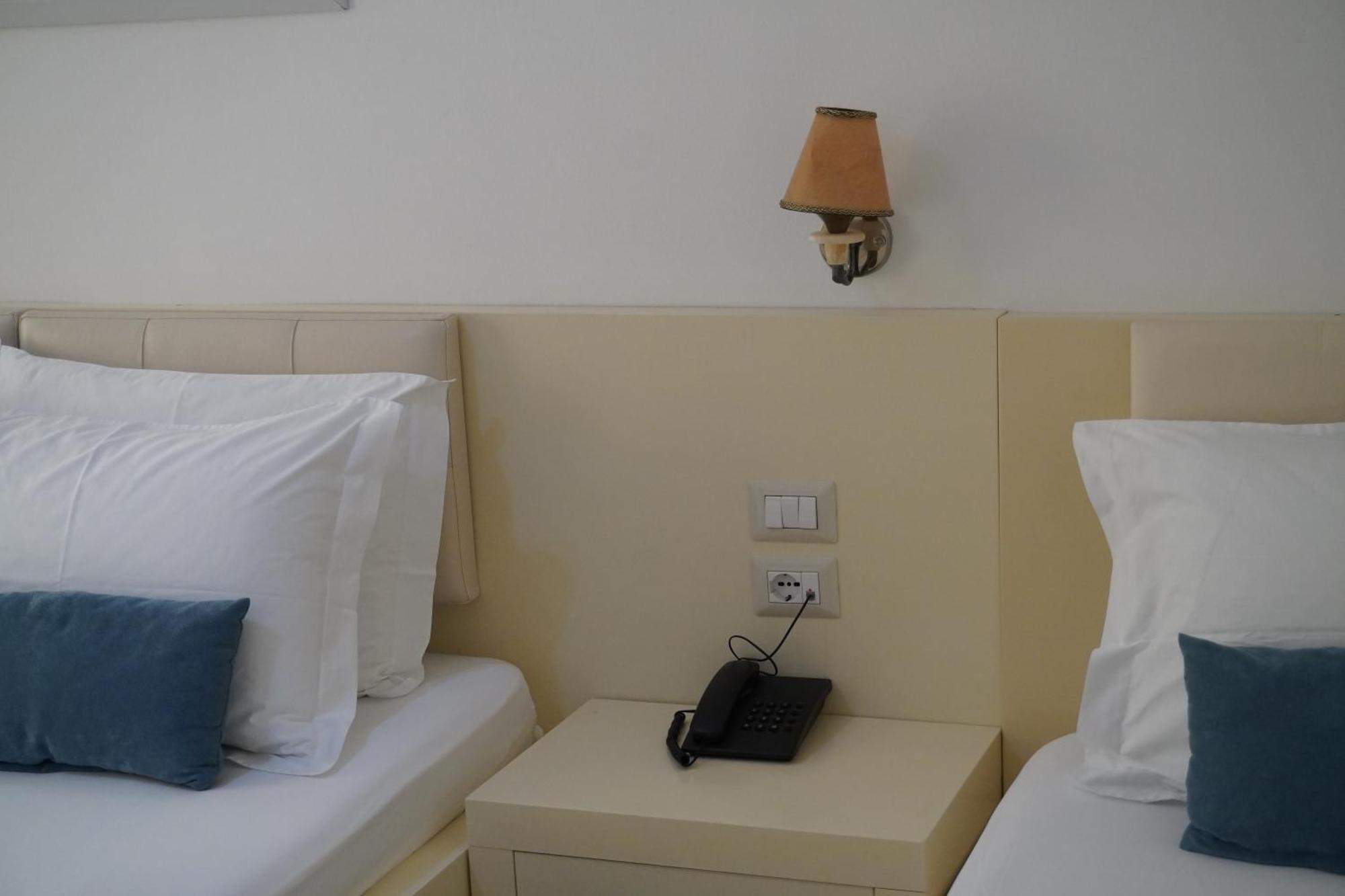 Hotel Agel Sarandë Exterior foto